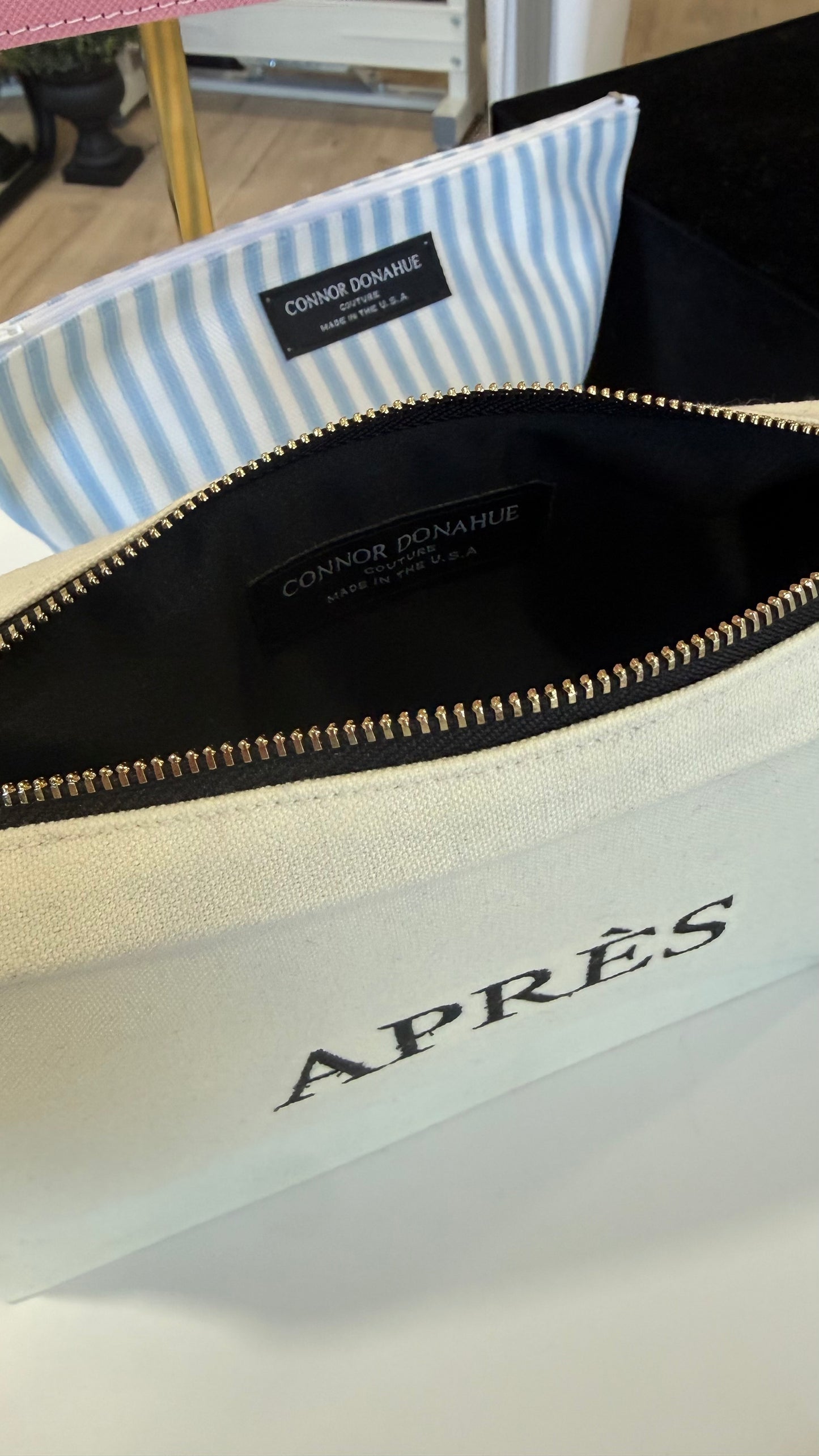 Après Ski Toiletry Bag